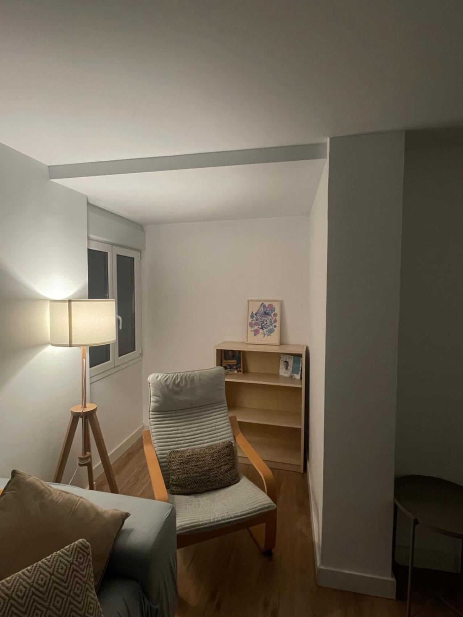 Cozy Apartment 6' From San Sebastian + Parking Usúrbil Exterior foto