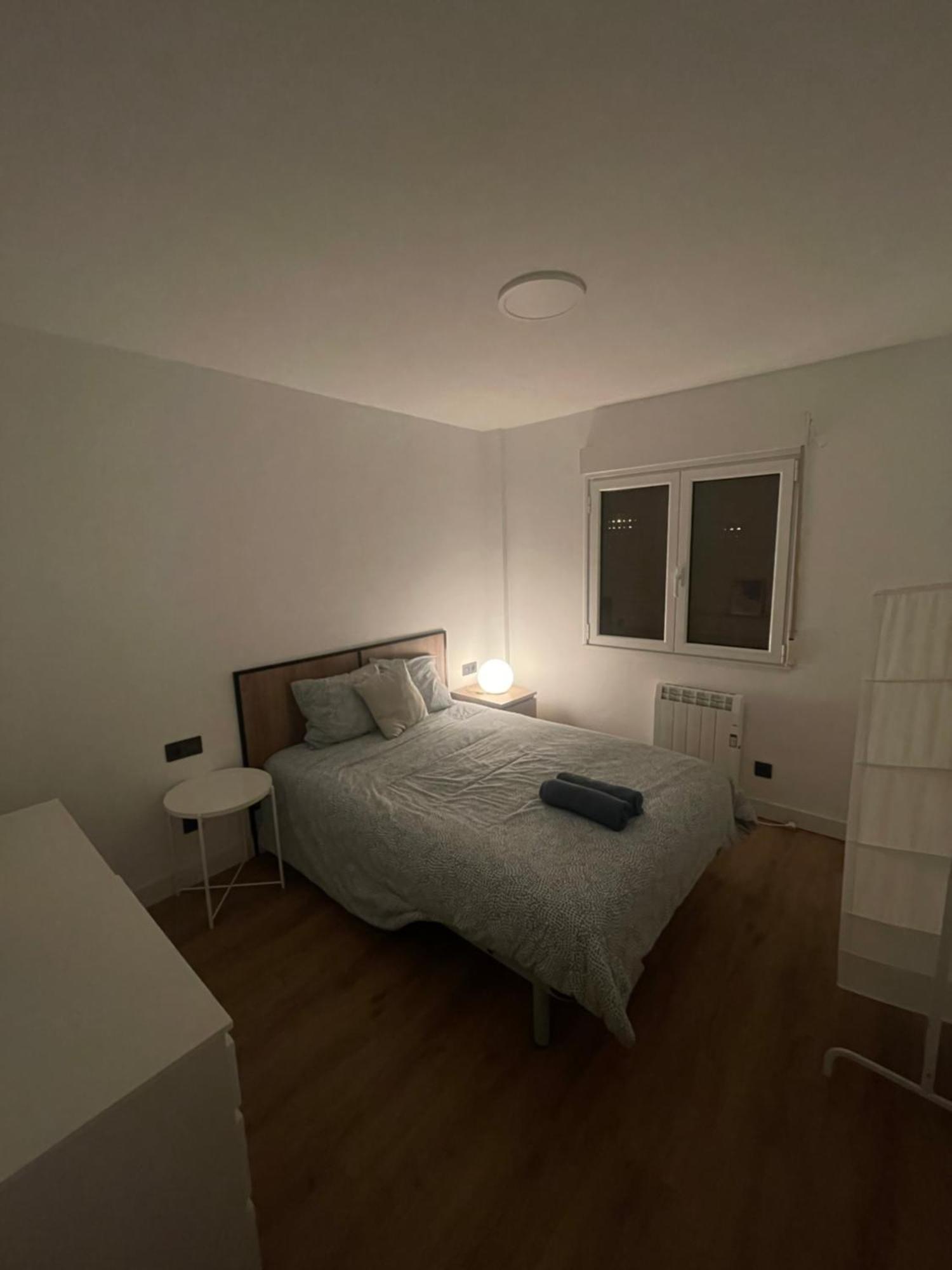 Cozy Apartment 6' From San Sebastian + Parking Usúrbil Exterior foto